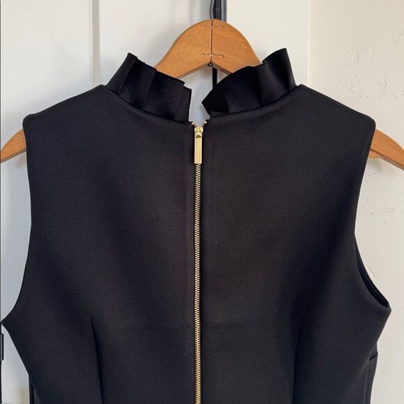 Calvin Klein Elegant Black Sleeveless V-Neck Dress Stretchy Gold Zipper Sz 6 NWT - Picture 10 of 13